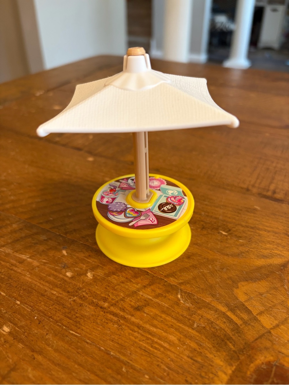 Fisher Price Little People Barbie picnic table as is